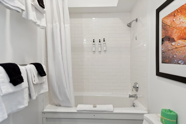 Room thumbnail 1