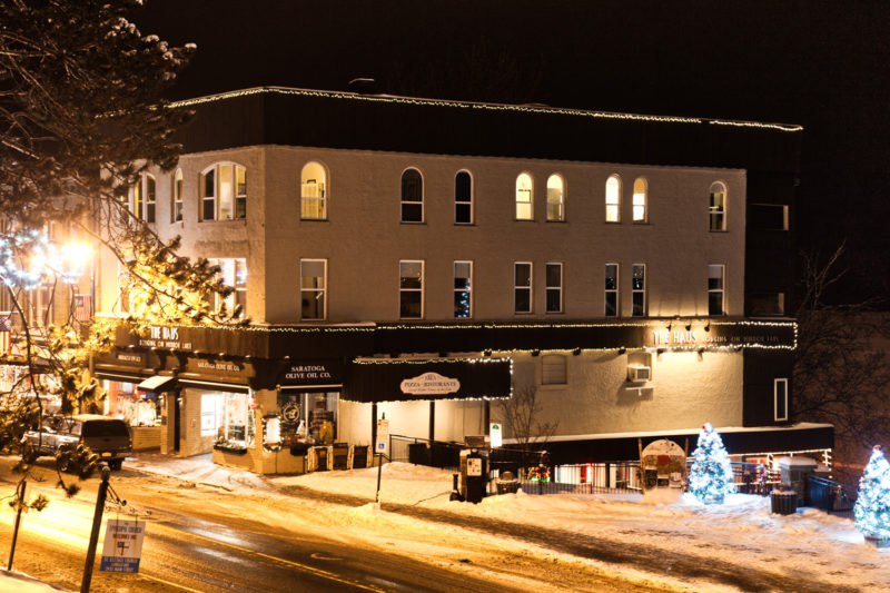 Lake Place Hotel – The Haus – Exterior Winter